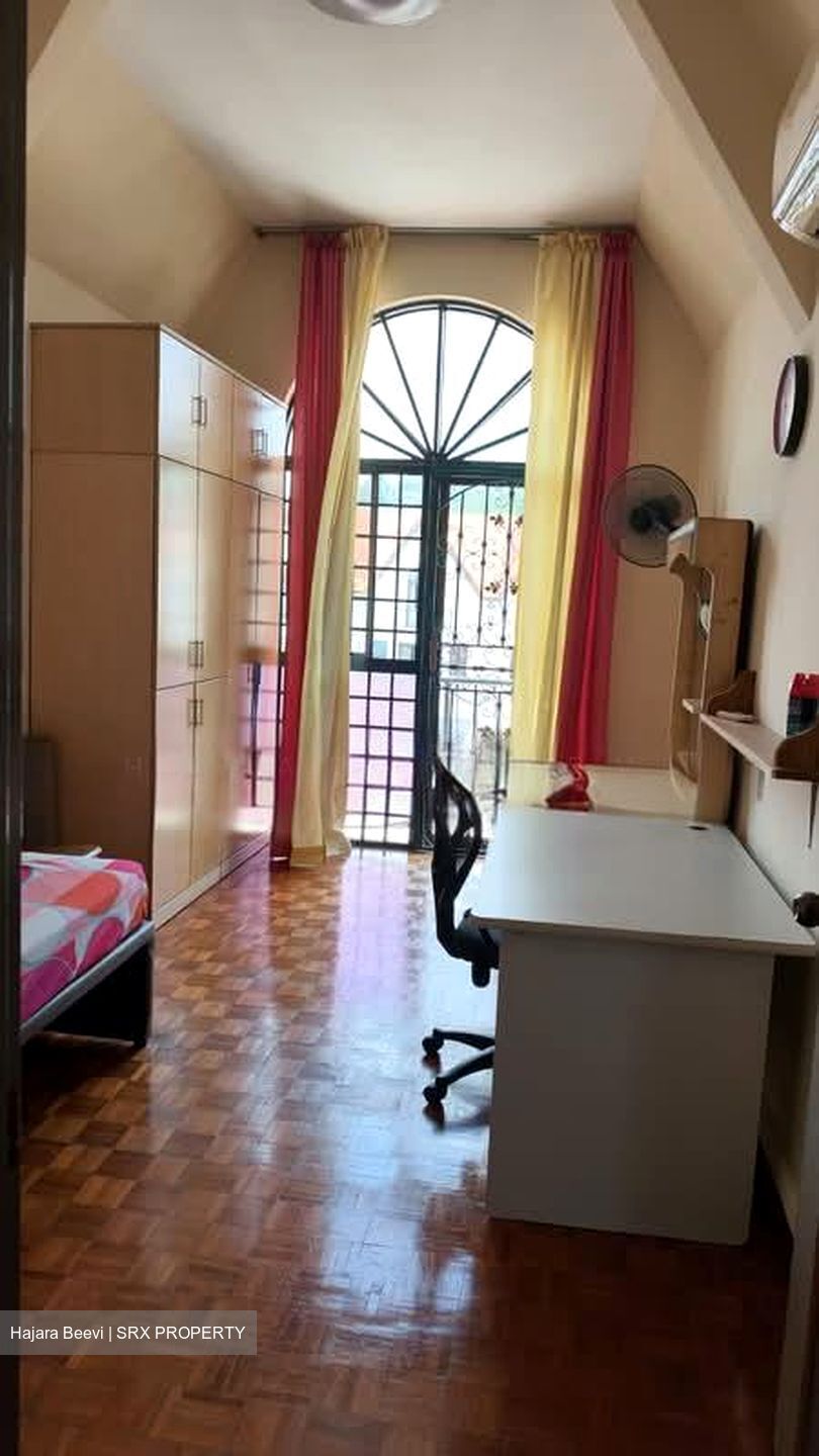 Pasir Panjang Road (D5), Terrace #583847991